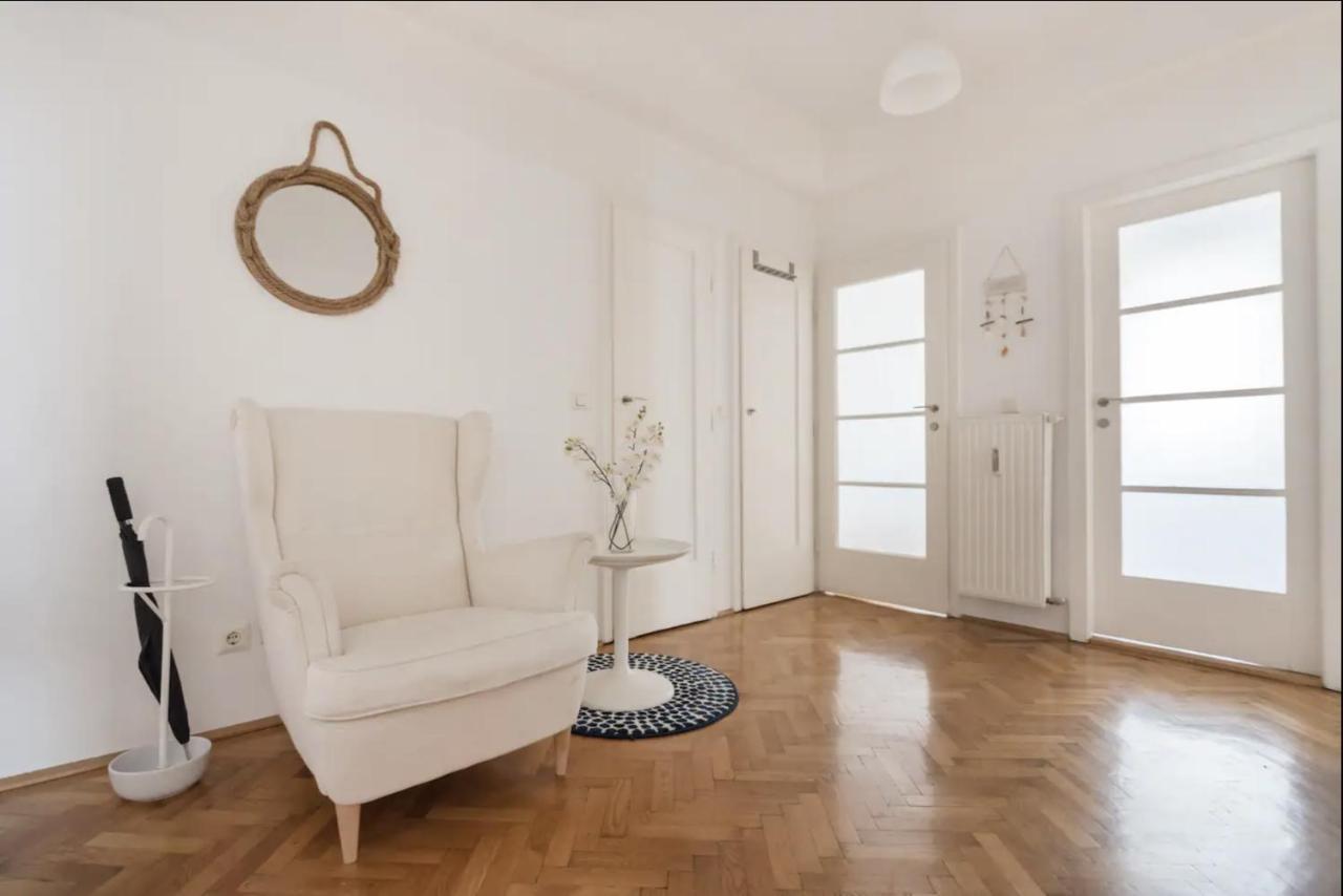 Operastreet City Center Santorin Apartment Wien